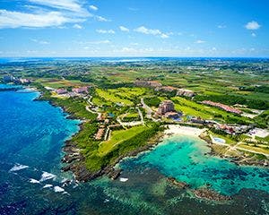 宮古島の青い海に広がるリゾートシティ　SHIGIRA SEVEN MILES RESORT