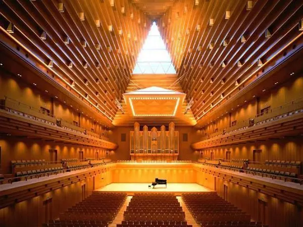 東京オペラシティ コンサートホール 東京 新宿 人気スポット 一休 Com