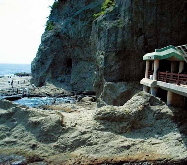 江の島岩屋 神奈川 湘南 人気スポット 一休 Com 江の島岩屋 神奈川 湘南 人気スポット 一休 Com