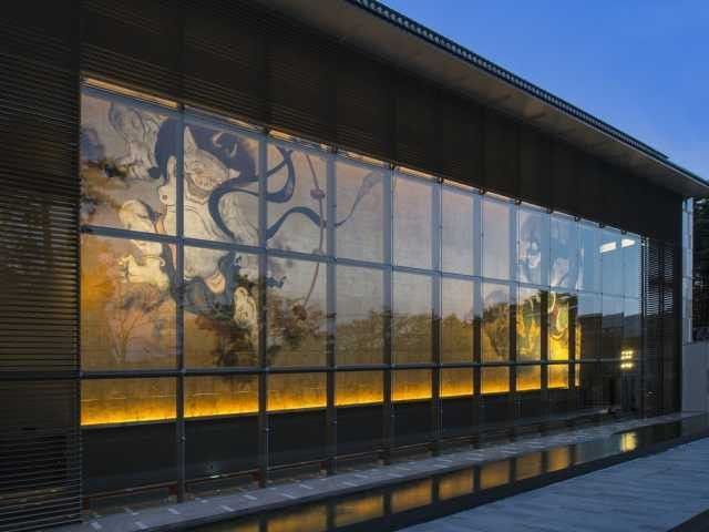 足湯 カフェ 東京 神奈川 おすすめ 岡田美術館 雰囲気