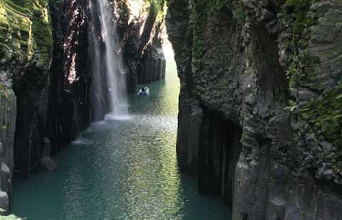 真名井の滝 宮崎 日向 延岡 高千穂 人気スポット 一休 Com 真名井の滝 宮崎 日向 延岡 高千穂 人気スポット 一休 Com