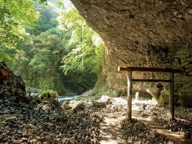 ノ 神域 天岩戸