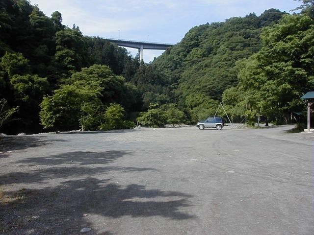 新戸キャンプ場 神奈川 相模原市 人気キャンプ場 一休 Com