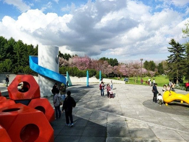 モエレ沼公園 北海道 札幌 人気お花見スポット 一休 Comレストラン モエレ沼公園 北海道 札幌 人気お花見スポット 一休 Comレストラン