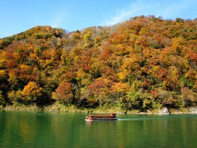 新発田 月岡 阿賀野川紅葉21 新発田 月岡 阿賀野川 秋の風物詩 紅葉を愉しむ 紅葉おすすめ人気スポット1選 一休 Comレストラン