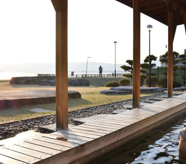 湖畔公園足湯 長野 諏訪 人気スポット 一休 Com 湖畔公園足湯 長野 諏訪 人気スポット 一休 Com