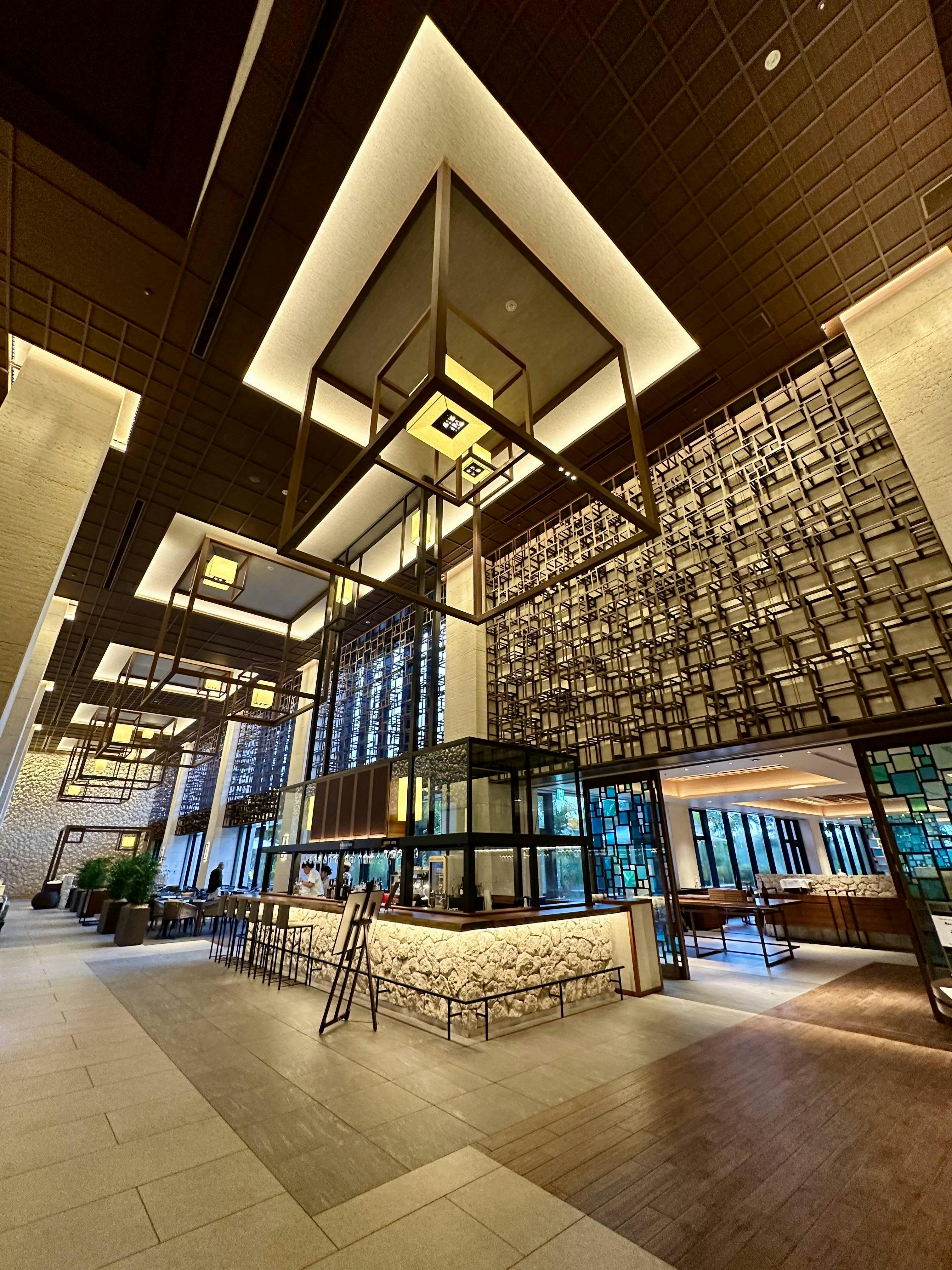 高級感漂う稀少価値、高級リース&オブジェ。ホテルレストランや玄関など存在感抜群。 深圳盐田凯悦酒店 (Hyatt Regency Shenzhen Yantian) -深圳-【 2025年