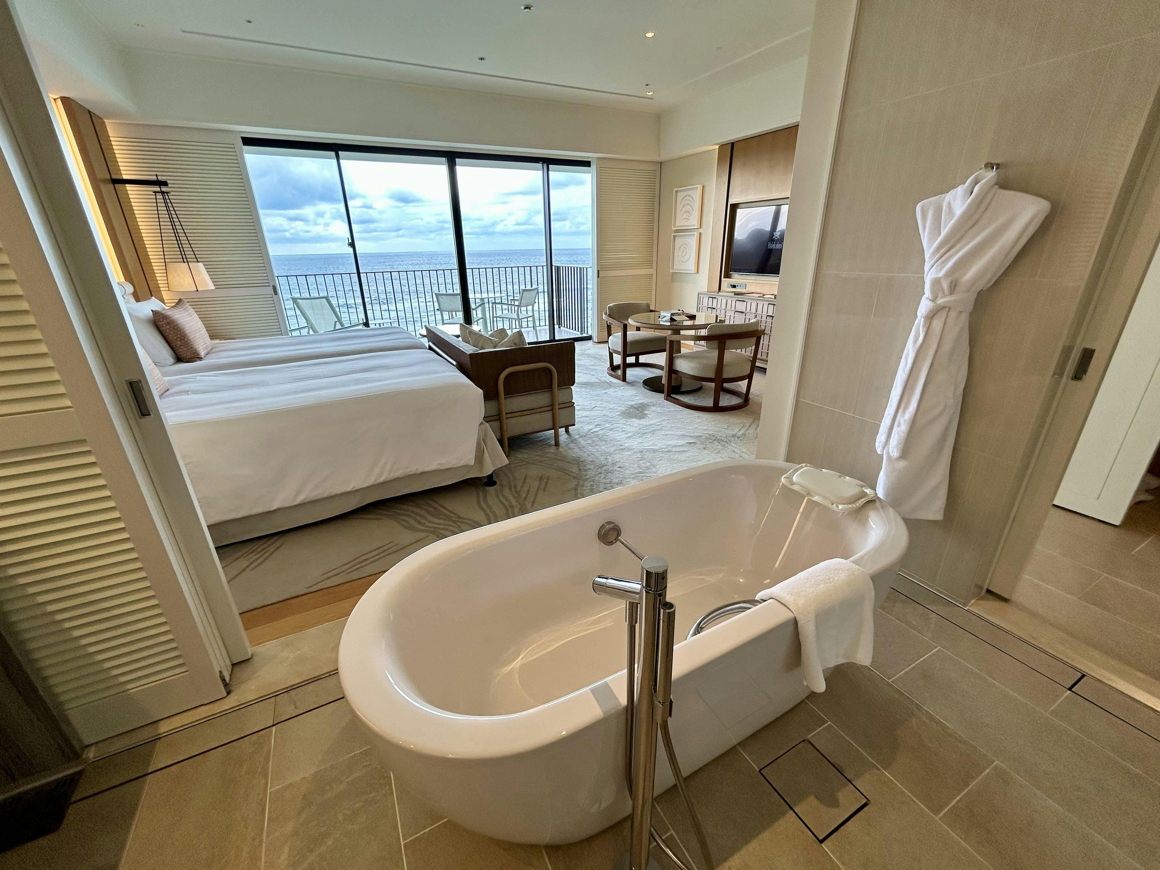 ハレクラニ沖縄 - Bed and Breakfast ＜ご朝食付き