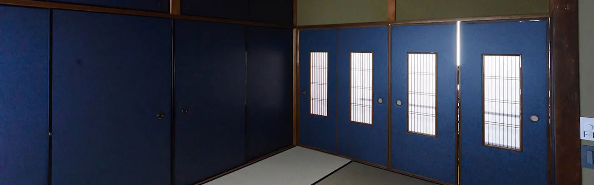 新道あやめ庵