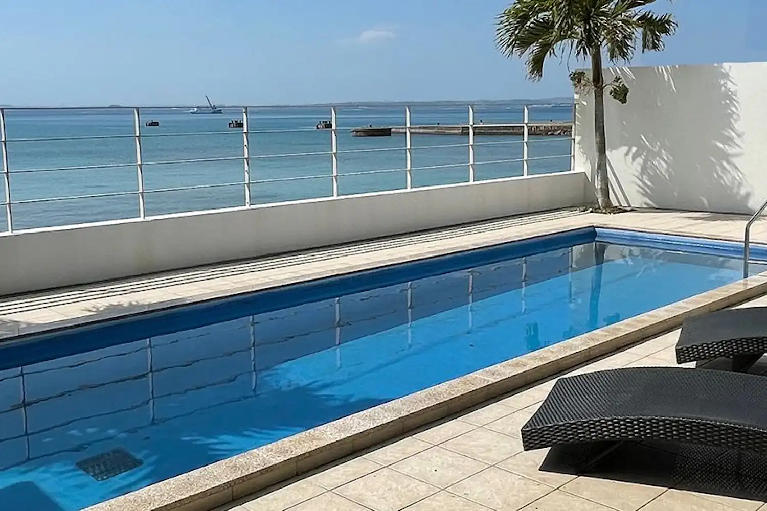 สระว่ายน้ำ