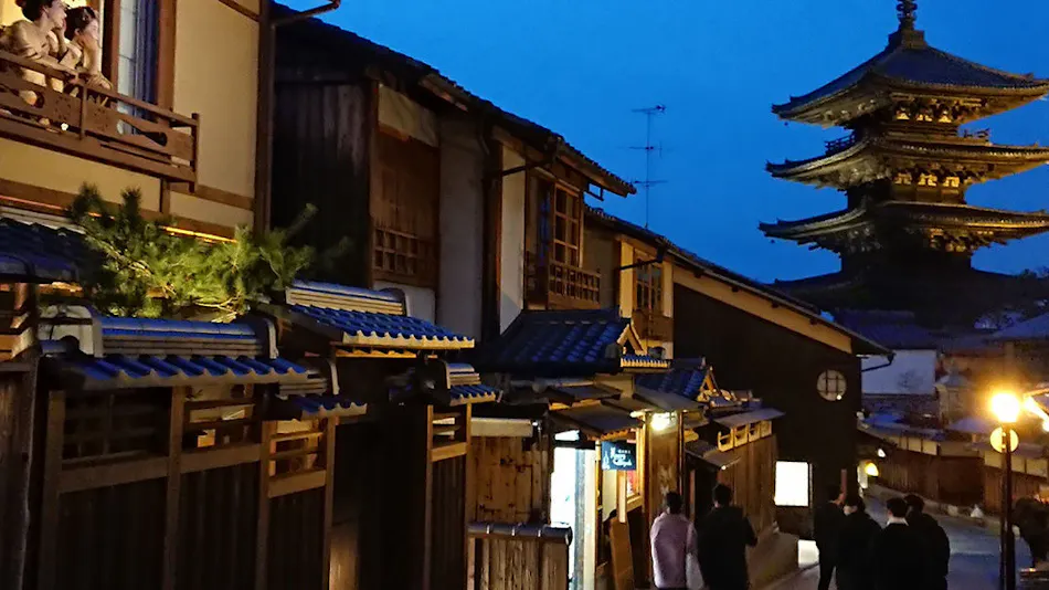 CAMPTON KIYOMIZU
