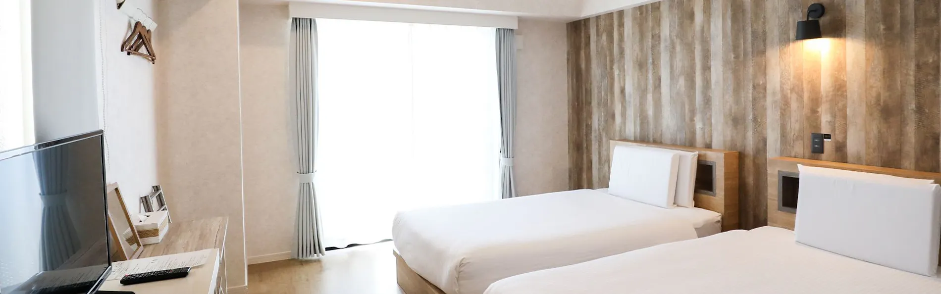 HOTEL385