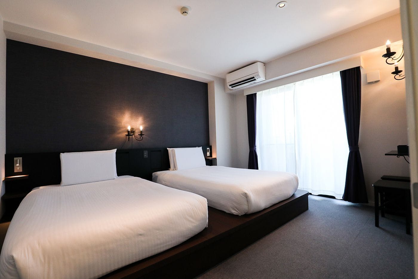 HOTEL385