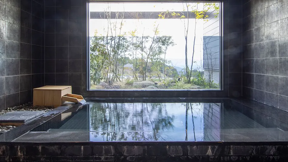 Yufuin Onsen Village Glamping COMOREBI