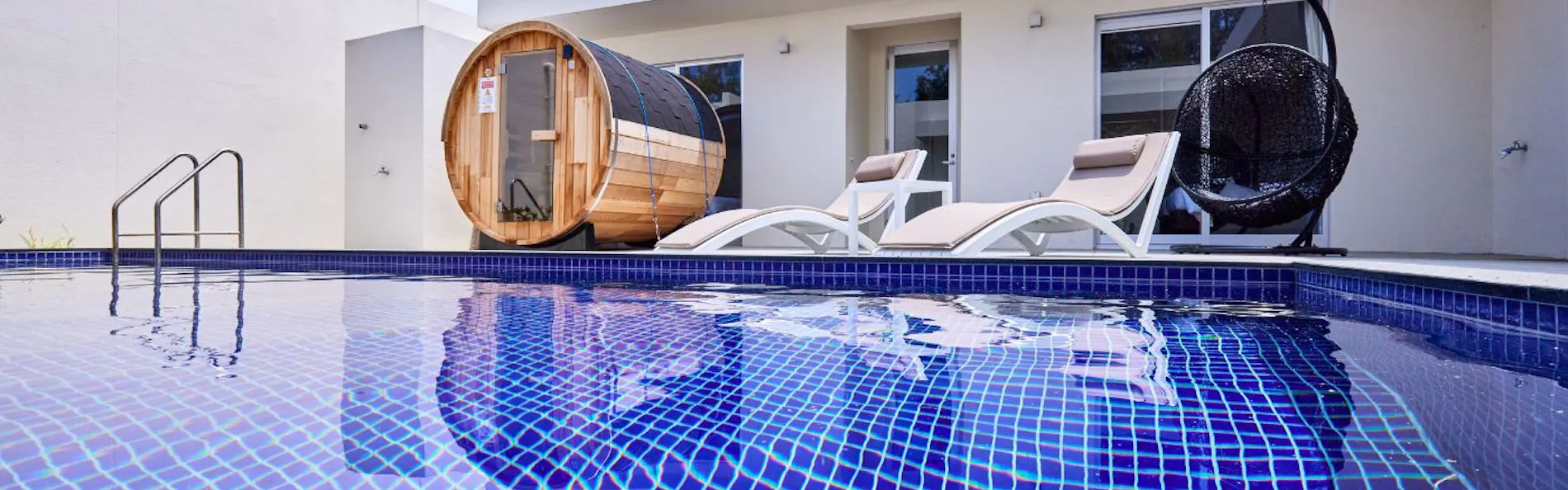 The Pool & Sauna Villa MOTOBU
