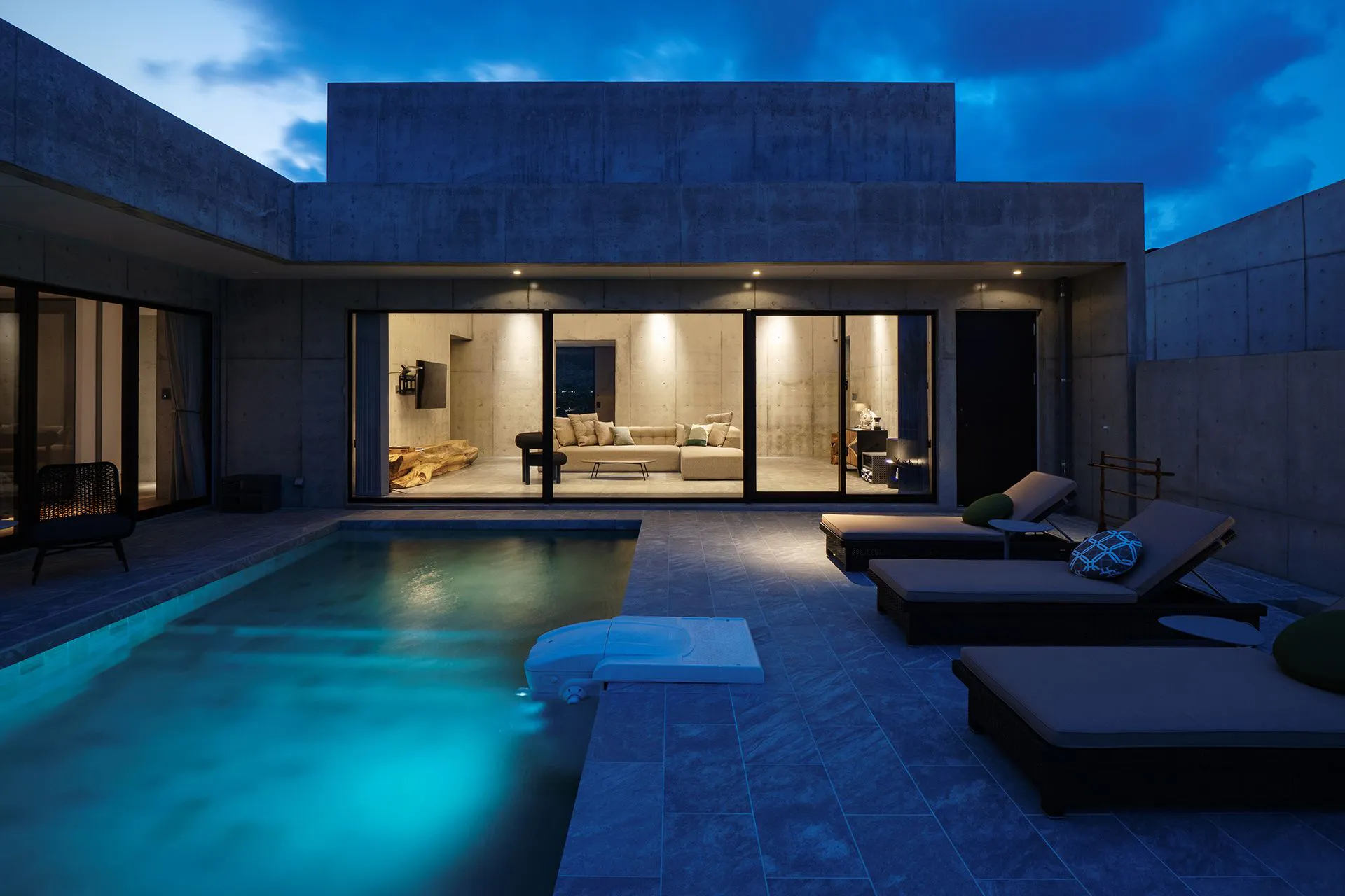 LECEB SESOKO VILLA シーサイドデラックススイート