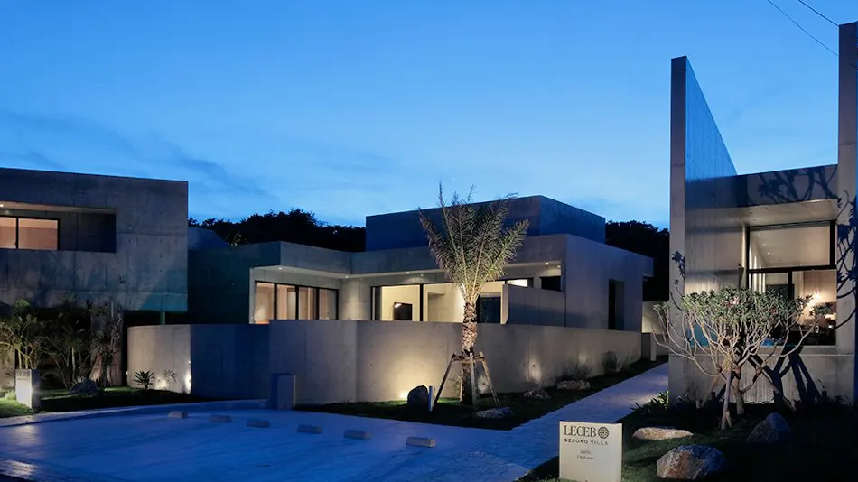 LECEB SESOKO VILLA Seaside Deluxe Suite