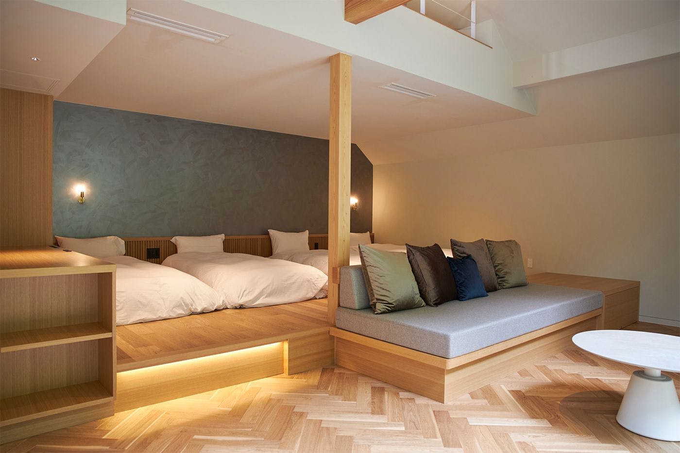 Lazy Inn.