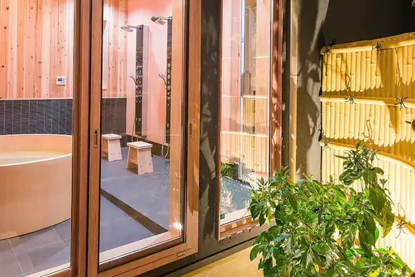 ลานกลาง