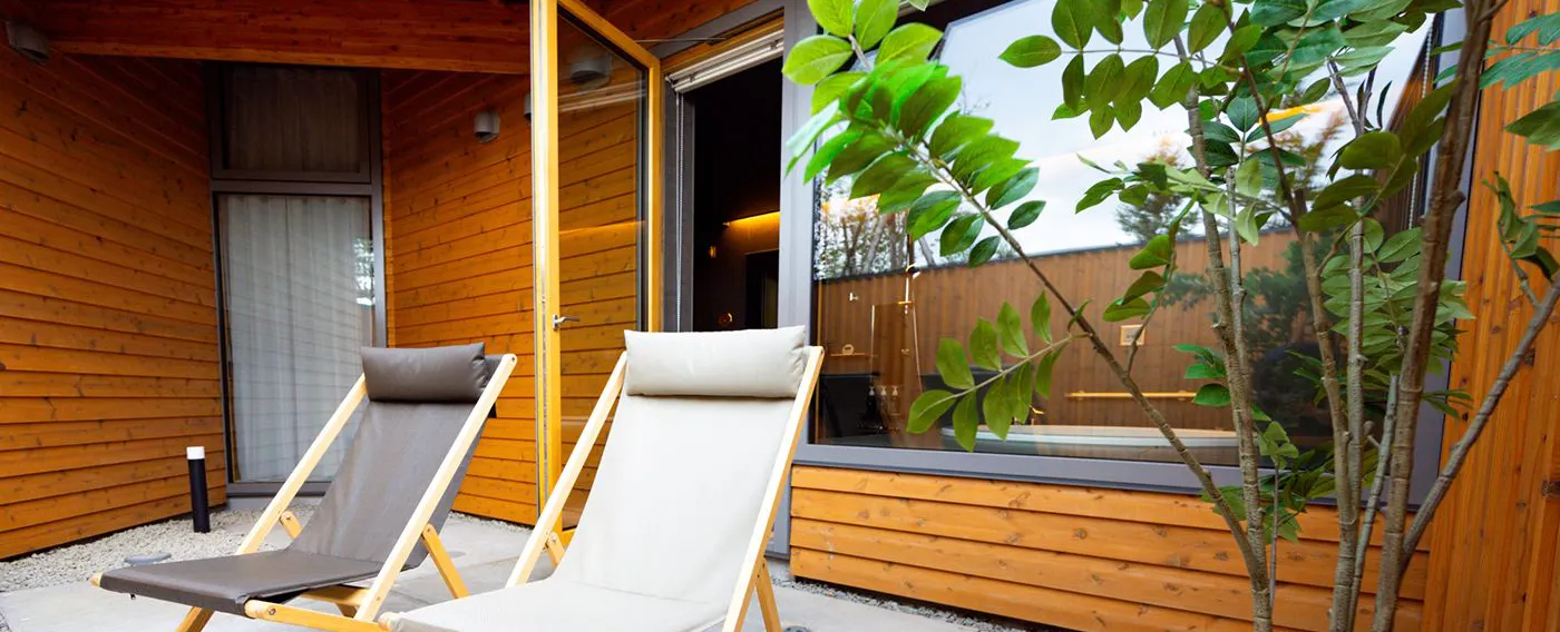 Ruang mandi luar (berbeda tergantung pada bangunan)