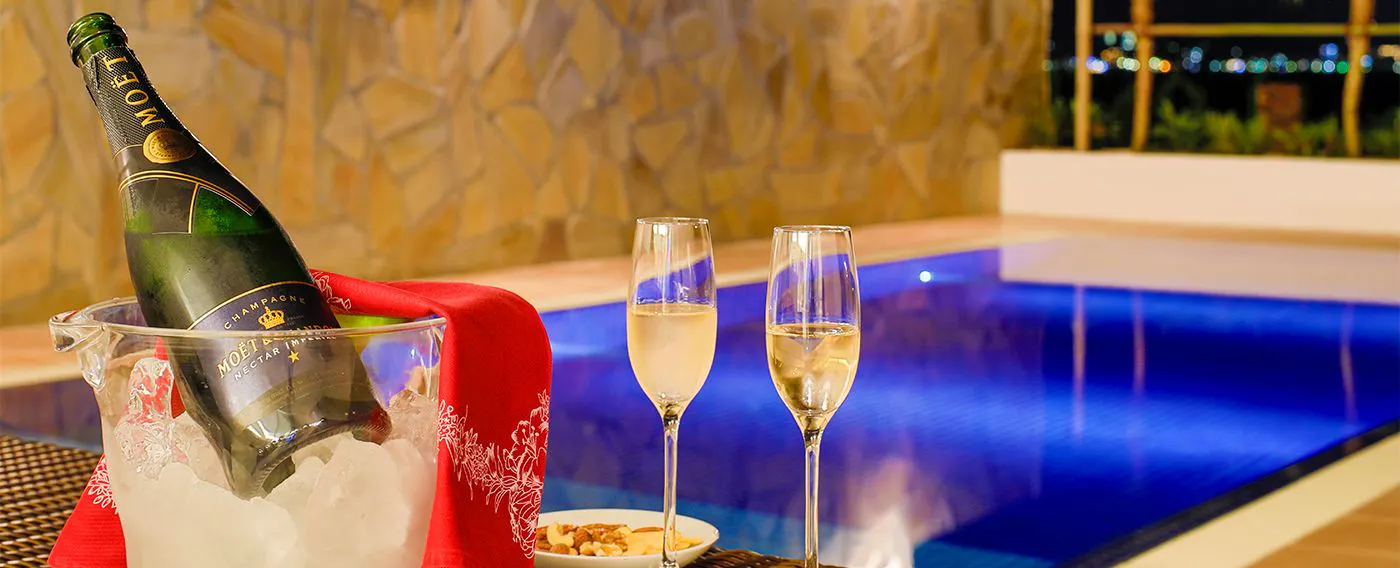 プライベートプール