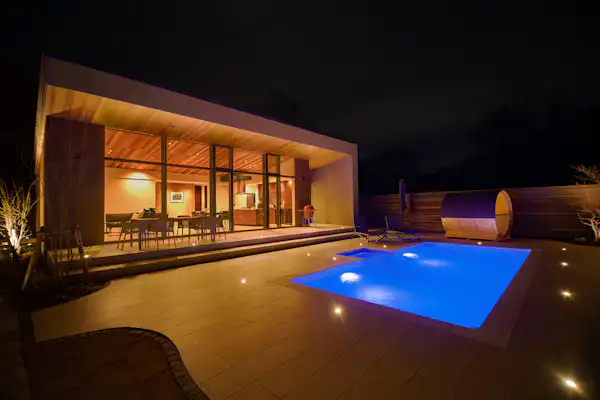 ภายนอกอาคาร