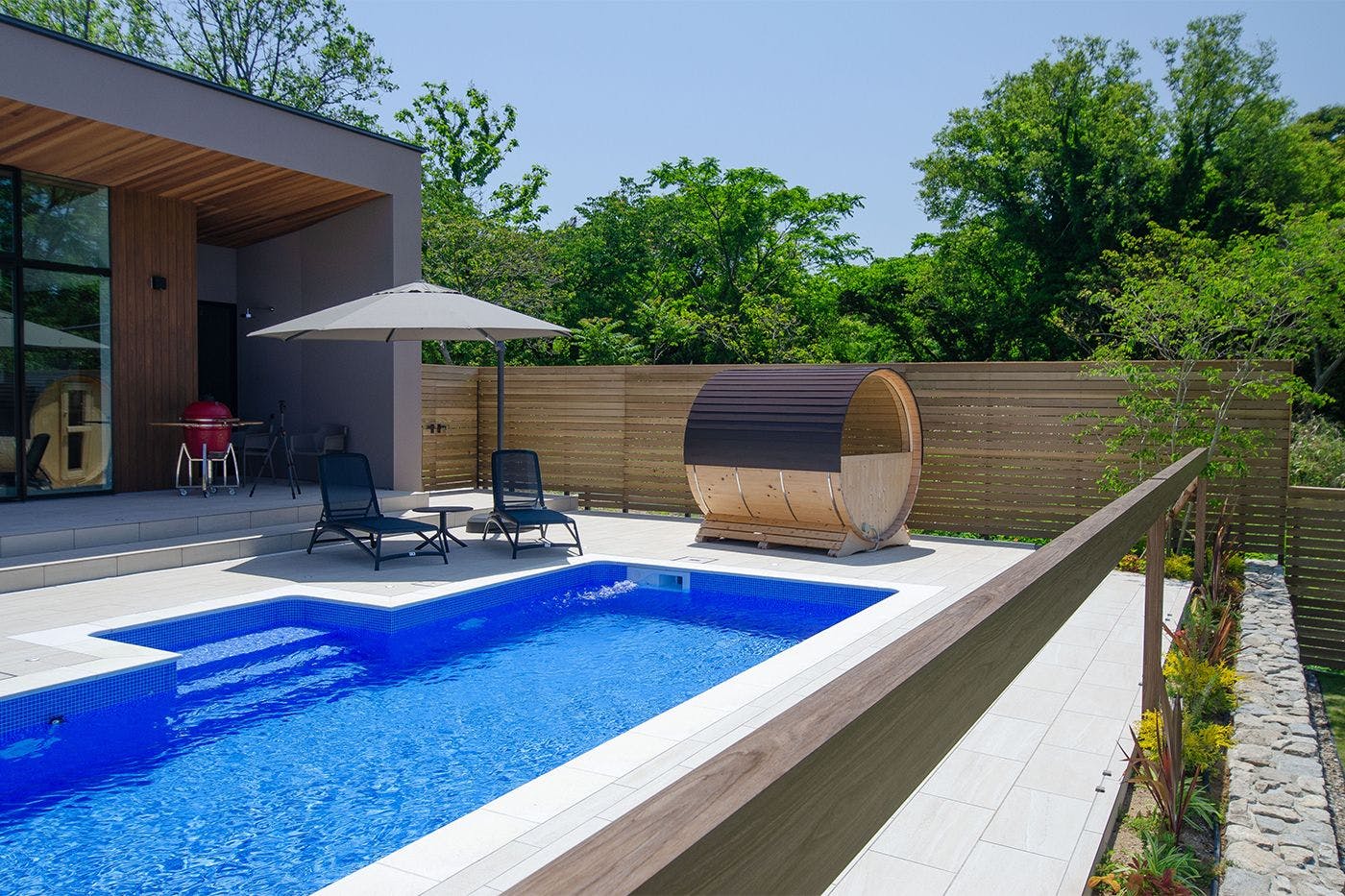 สระว่ายน้ำ