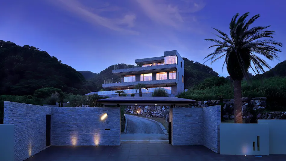 VILLA SHINRA