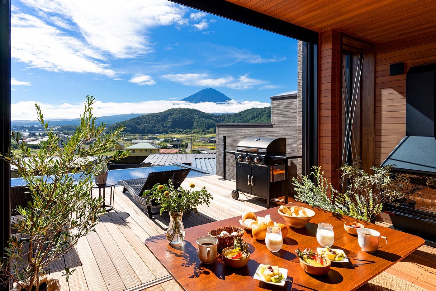 เอาท์ดอร์ลิฟวิ่ง