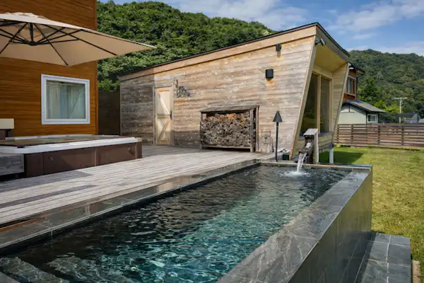 ภายนอกอาคาร