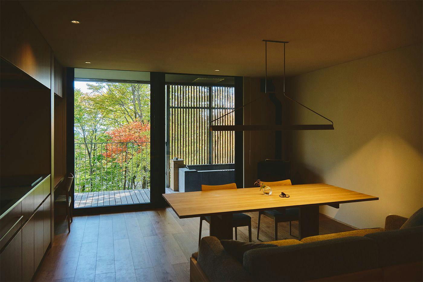 SANU STUDIO RAY
