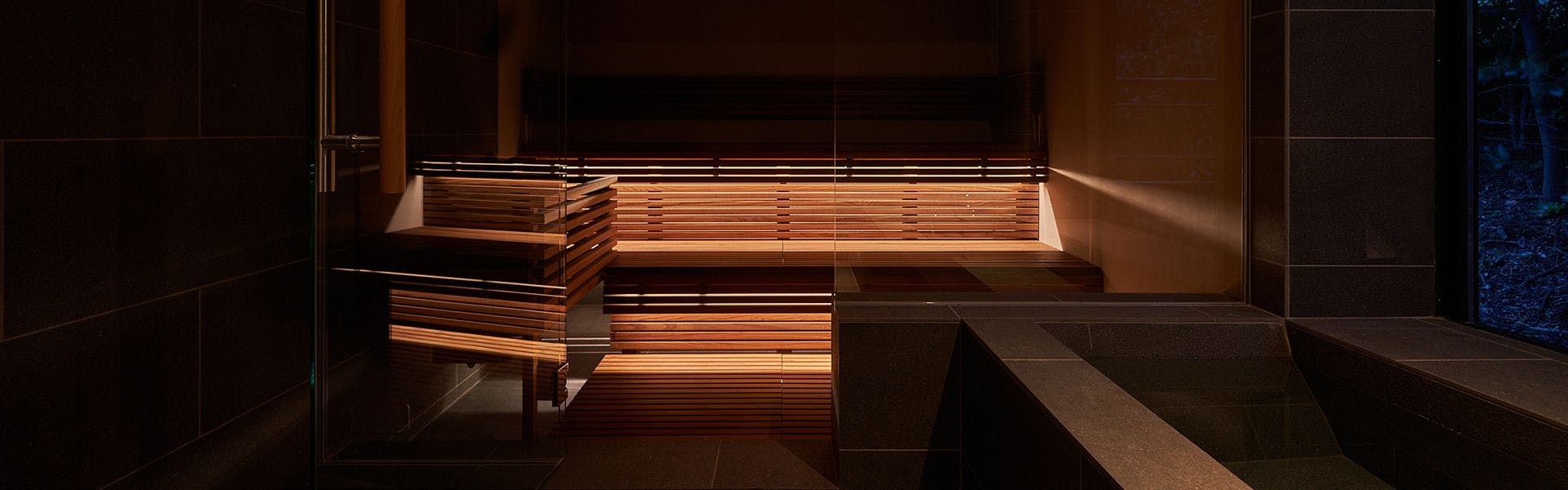 オレンジと黄色の熱海楓景　名有 オレンジと黄色の熱海楓景 名有