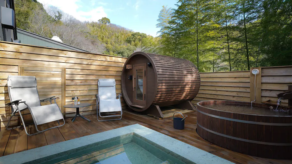 THE BASE GLAMPING ATAMI PREMIER