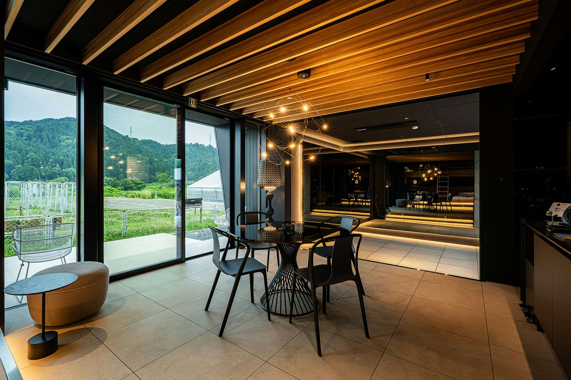 Garage Resort Neutral Katsuyama