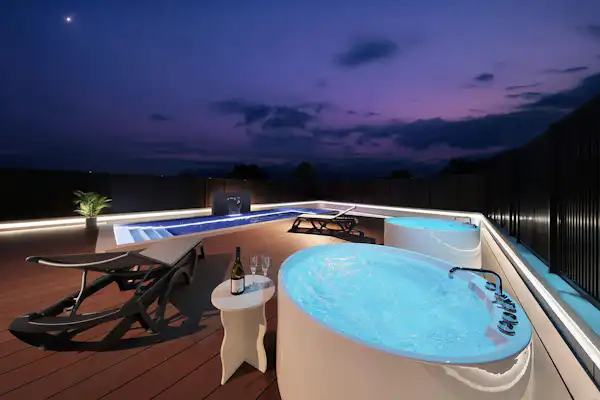 Jacuzzi