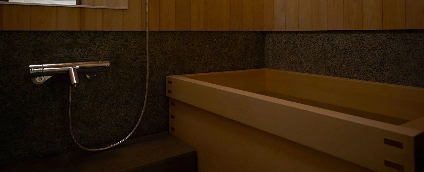 อ่างอาบน้ำไม้ฮิโนกิ