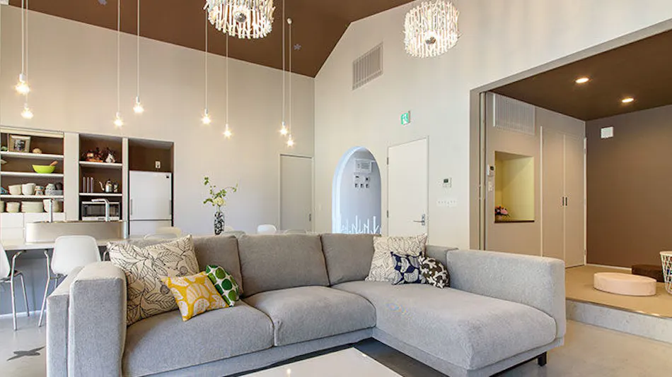 Holiday House Green Garden