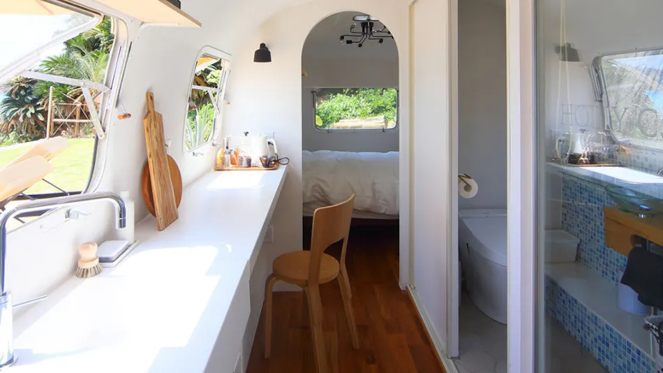 HOLLY CAMP AIRSTREAM VILLA AMAMI