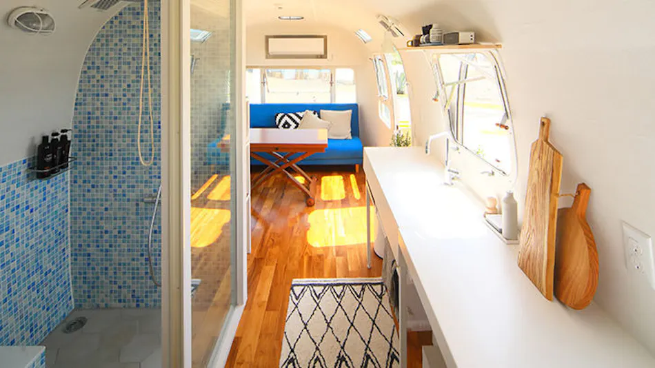 HOLLY CAMP AIRSTREAM VILLA AMAMI