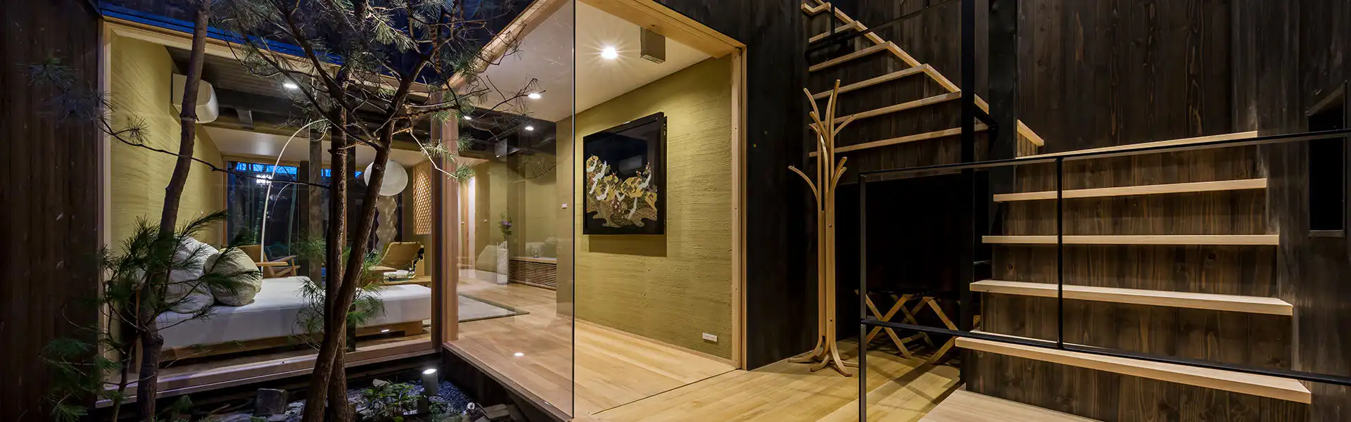 エントランス横