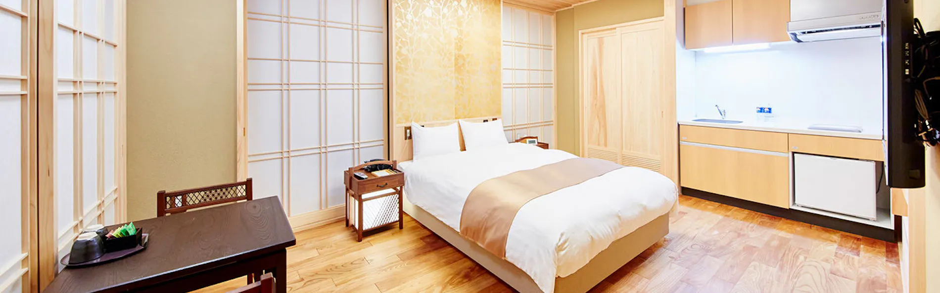 Sunrise Suites(サンライズ スイーツ)
