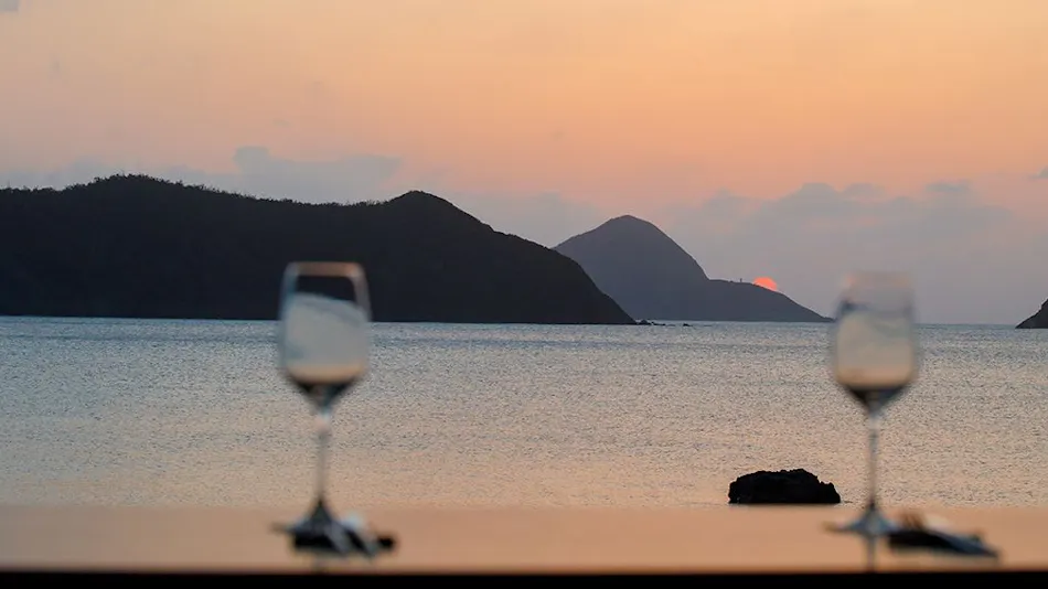 Villa Resort Hotel Denpaku The Beachfront MIJORA