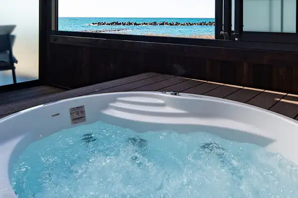 บ่อน้ำพุร้อนกลางแจ้ง