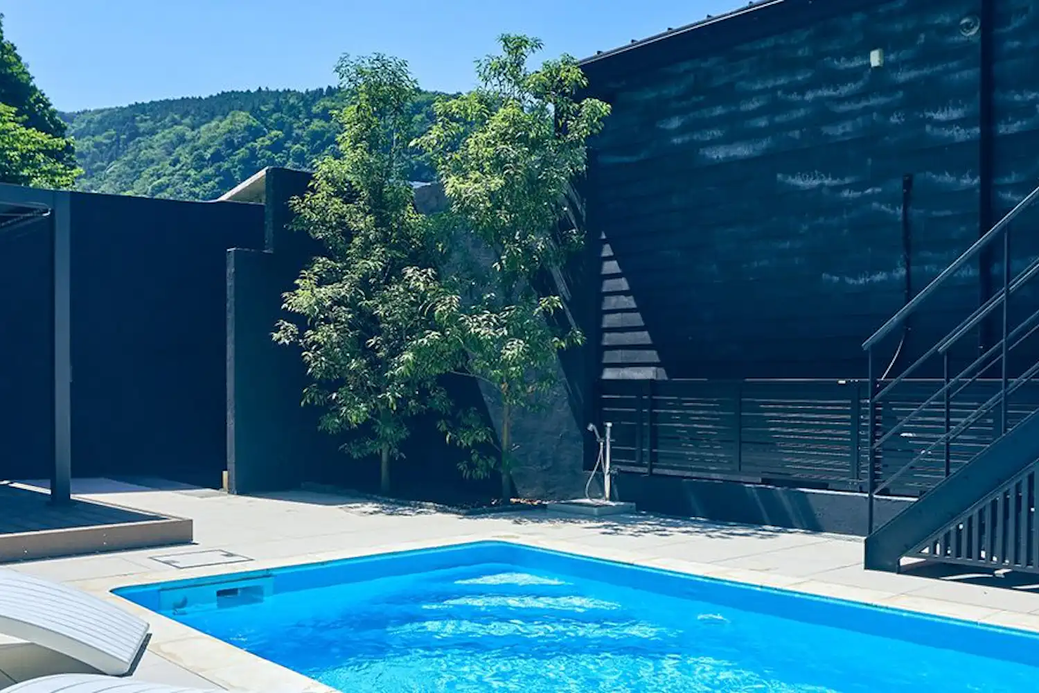 สระว่ายน้ำ