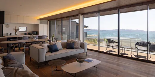 GIFTHOUSE 館山 那古海岸