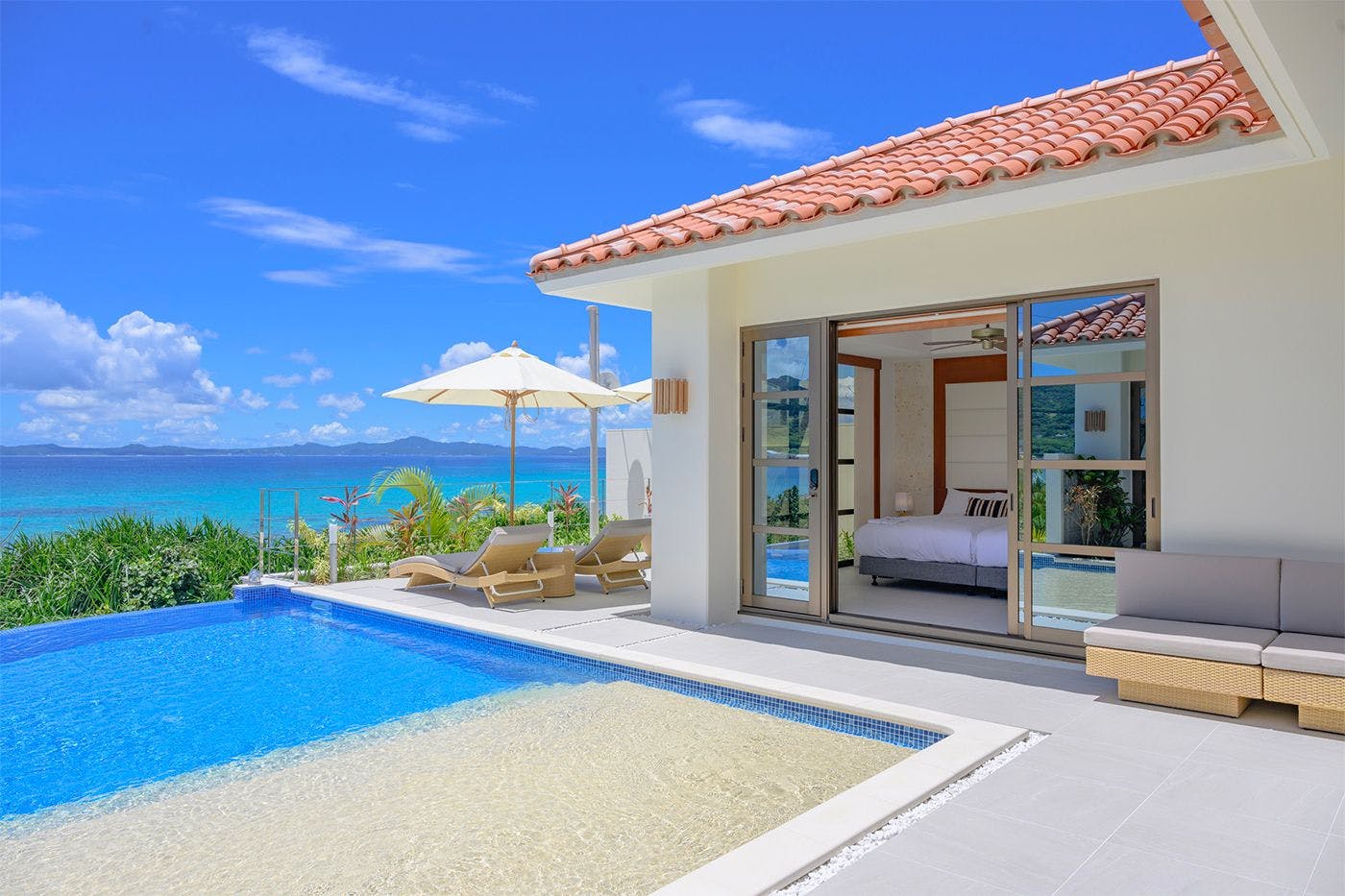 カウントダウンを沖縄瀬底リゾートで❗️2ベッドルーム6名宿泊可能