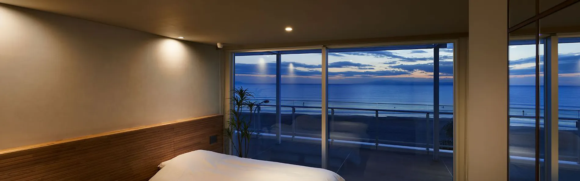 THE VIEW KAMAKURA