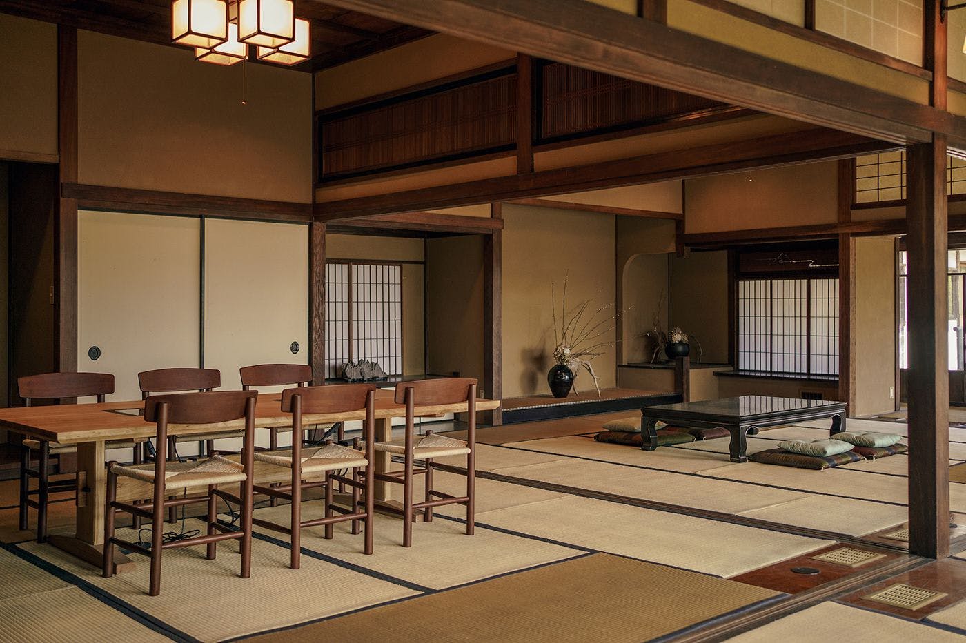 ＜Main Building＞ Ruang Tamu