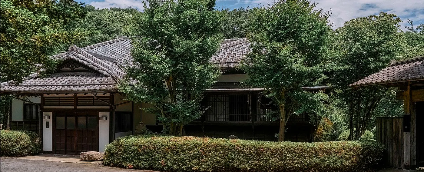 <Main Building> Ruang Tamu