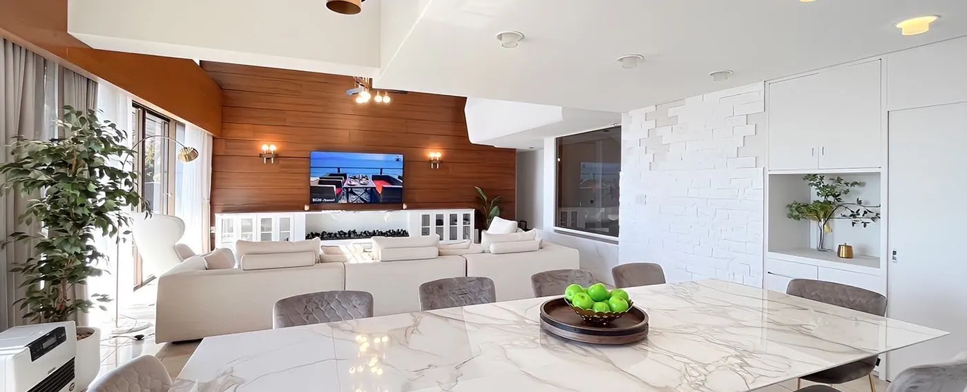 ห้องนั่งเล่นและห้องรับประทานอาหาร